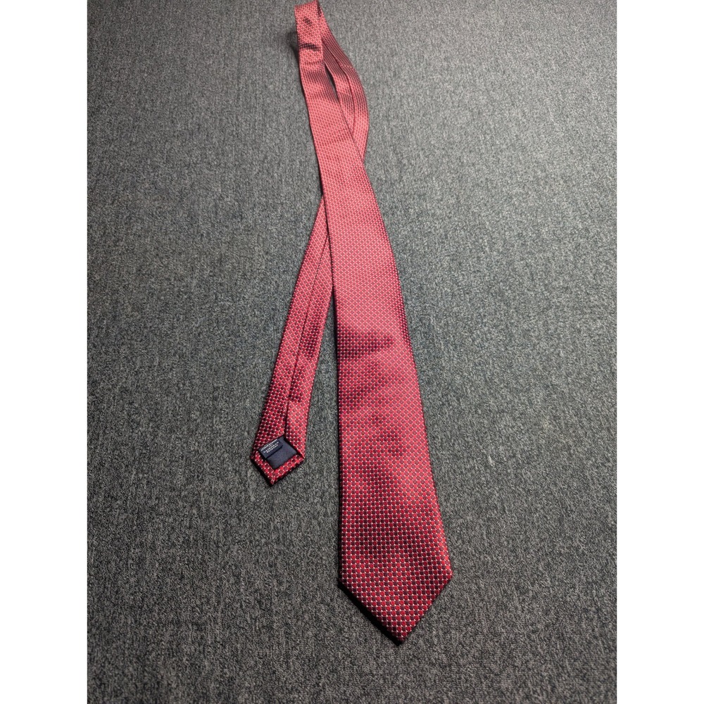 Charles Tyrwhitt Mens Silk Tie Red Geometric Dot Pattern Jermyn Street London